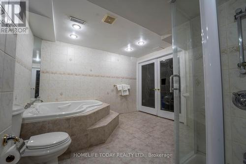 4182 Credit Pointe Drive, Mississauga, ON - Indoor Photo Showing Bathroom