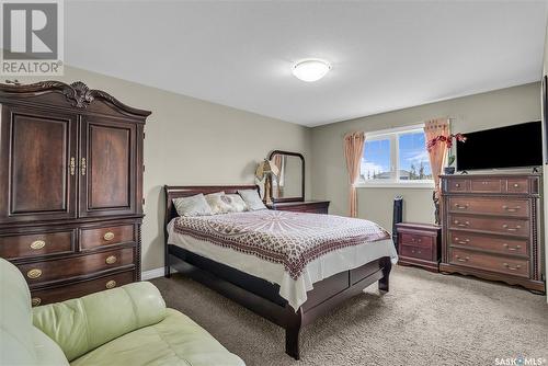 927 Hunter Road, Saskatoon, SK - Indoor Photo Showing Bedroom