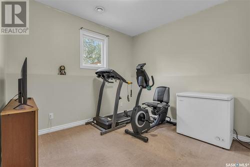 927 Hunter Road, Saskatoon, SK - Indoor Photo Showing Gym Room