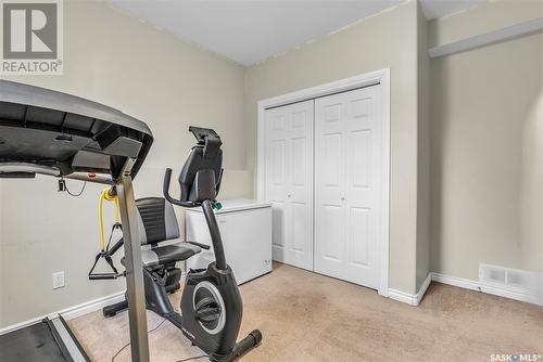 927 Hunter Road, Saskatoon, SK - Indoor Photo Showing Gym Room