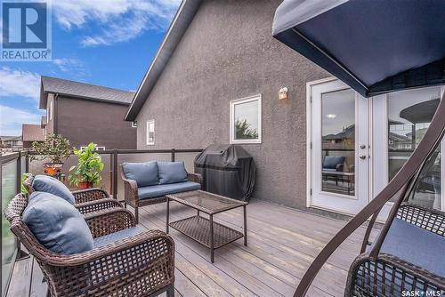 927 Hunter Road, Saskatoon, SK - Outdoor With Deck Patio Veranda With Exterior