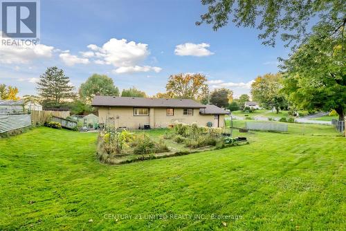 820 Clinton Avenue, Douro-Dummer, ON - Outdoor With Backyard