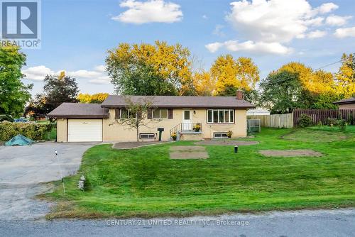 820 Clinton Avenue, Douro-Dummer, ON - Outdoor