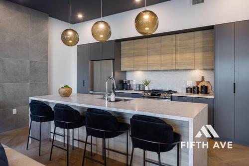 38 30530 Cardinal Avenue, Abbotsford, BC - Indoor Photo Showing Kitchen With Upgraded Kitchen