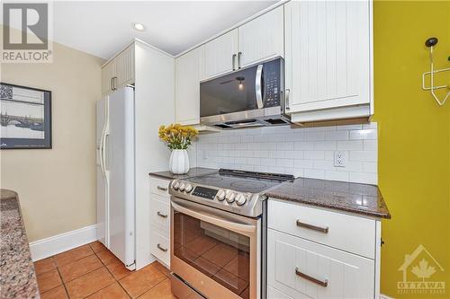 169 Crichton Street, Ottawa, ON - Indoor Photo Showing Kitchen