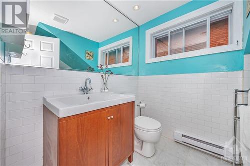 169 Crichton Street, Ottawa, ON - Indoor Photo Showing Bathroom