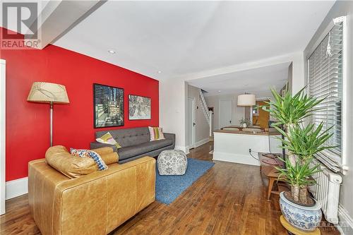 169 Crichton Street, Ottawa, ON - Indoor Photo Showing Living Room