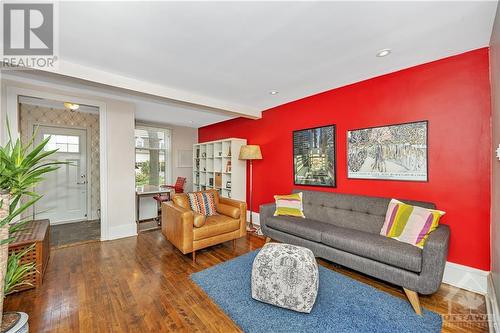 169 Crichton Street, Ottawa, ON - Indoor Photo Showing Living Room