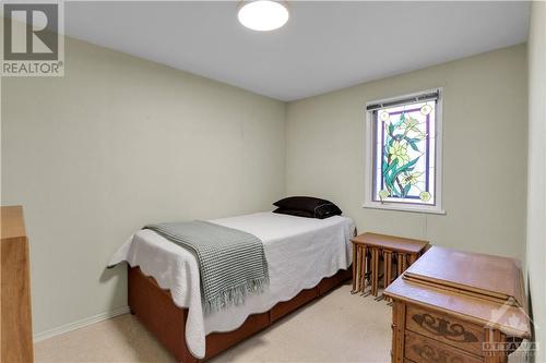 15 Dunvegan Road, Ottawa, ON - Indoor Photo Showing Bedroom