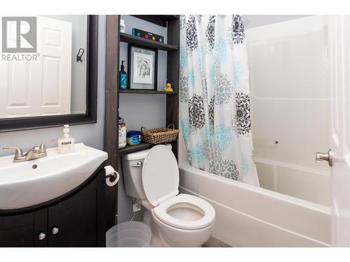 17760 Lacasse Road, Prince George, BC - Indoor Photo Showing Bathroom