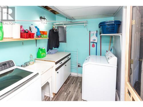 17760 Lacasse Road, Prince George, BC - Indoor Photo Showing Laundry Room