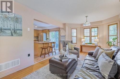 1 Silverdart Crescent, Richmond Hill, ON - Indoor Photo Showing Living Room