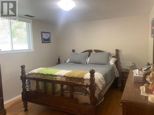 2849 Laburnum  Drive, Trail, BC - Indoor Photo Showing Bedroom