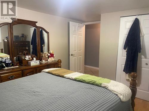 2849 Laburnum  Drive, Trail, BC - Indoor Photo Showing Bedroom