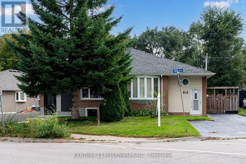 65 Walter Avenue, Newmarket, ON - Outdoor With Facade