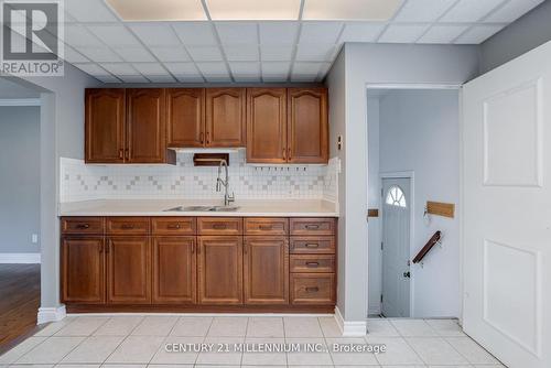 65 Walter Avenue, Newmarket, ON - Indoor Photo Showing Kitchen