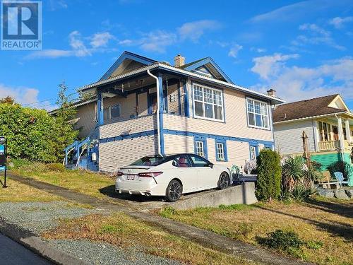 5394 Larch Ave, Powell River, BC - Outdoor