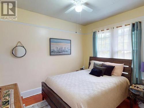 5394 Larch Ave, Powell River, BC - Indoor Photo Showing Bedroom