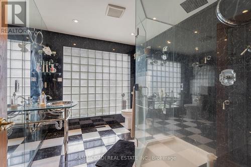 2221 Greenhurst Avenue, Mississauga, ON - Indoor Photo Showing Bathroom