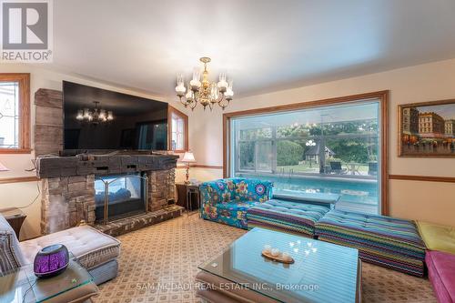 2221 Greenhurst Avenue, Mississauga, ON - Indoor Photo Showing Living Room With Fireplace