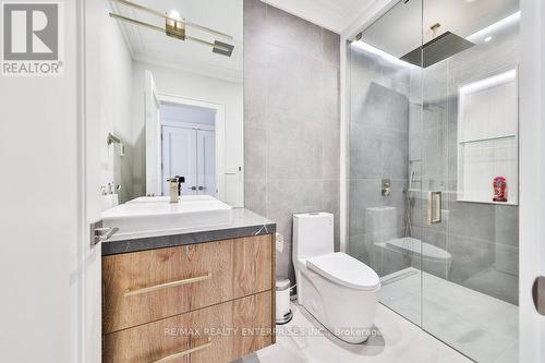 1112 Fair Birch Drive, Mississauga, ON - Indoor Photo Showing Bathroom