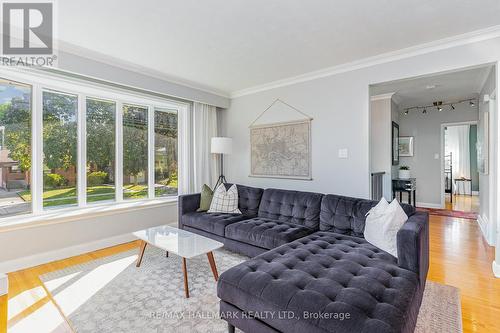 26 Breadner Drive, Toronto, ON - Indoor Photo Showing Living Room