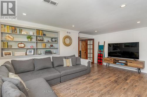 26 Breadner Drive, Toronto, ON - Indoor Photo Showing Living Room