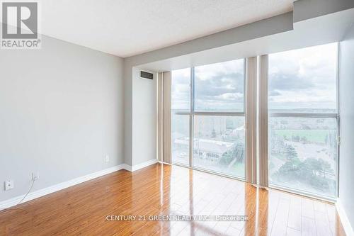 1002 - 25 Trailwood Drive, Mississauga, ON - Indoor Photo Showing Other Room