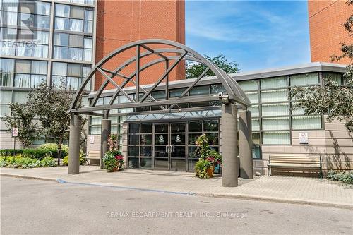 512 - 4185 Shipp Drive, Mississauga, ON - Outdoor