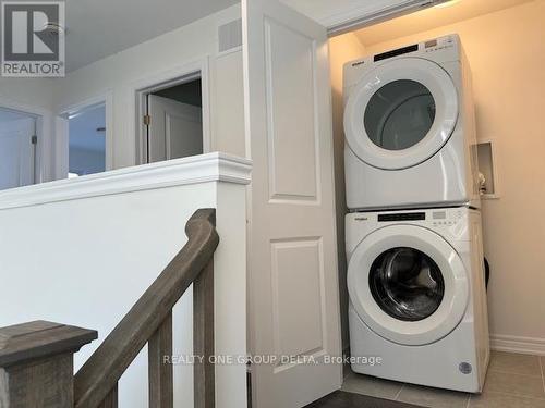 30 Folcroft Street, Brampton, ON - Indoor Photo Showing Laundry Room