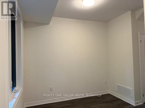 30 Folcroft Street, Brampton, ON - Indoor Photo Showing Other Room