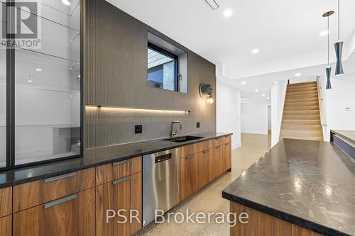 100 Barton Boulevard, Blue Mountains, ON - Indoor Photo Showing Kitchen