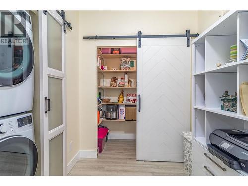 3843 Brown Road Unit# 2104, West Kelowna, BC - Indoor Photo Showing Laundry Room