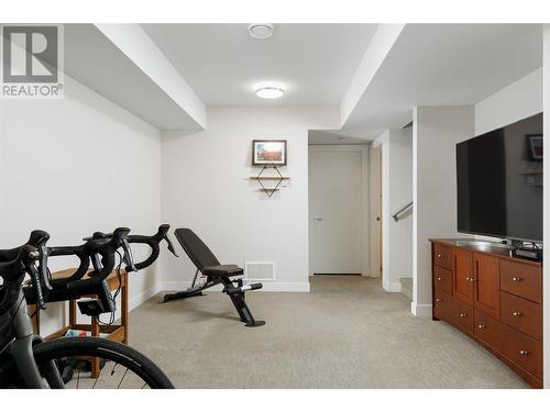 779 Rose Avenue, Kelowna, BC - Indoor Photo Showing Gym Room