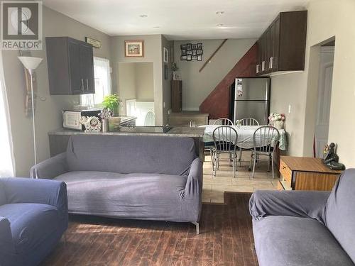 517 Charles St, Sault Ste Marie, ON - Indoor Photo Showing Living Room