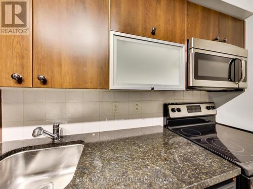 214 - 57 East Liberty Street, Toronto, ON - Indoor Photo Showing Kitchen