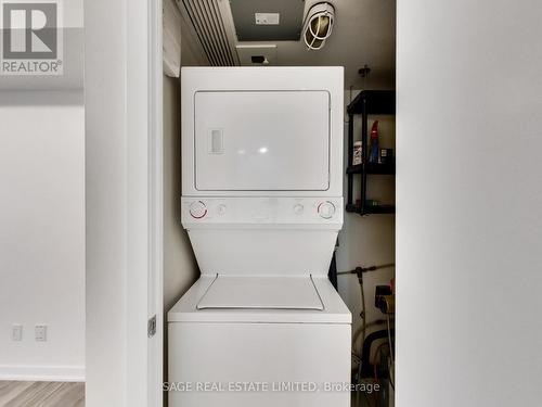 214 - 57 East Liberty Street, Toronto, ON - Indoor Photo Showing Laundry Room