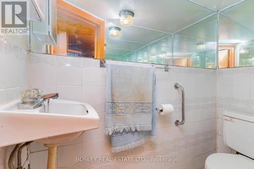 195-197 Dovercourt Road, Toronto, ON - Indoor Photo Showing Bathroom