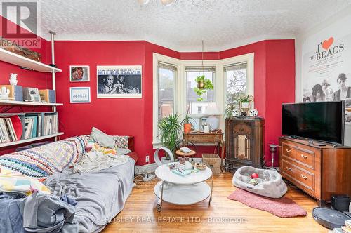 195-197 Dovercourt Road, Toronto, ON - Indoor