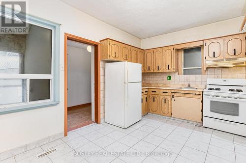 195-197 Dovercourt Road, Toronto, ON - Indoor Photo Showing Kitchen