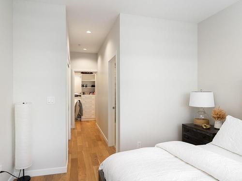 101-1201 Fort St, Victoria, BC - Indoor Photo Showing Bedroom