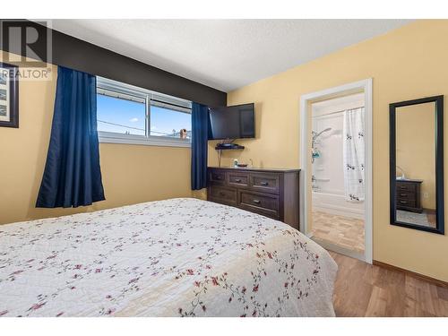 6462 Haven Street, Oliver, BC - Indoor Photo Showing Bedroom