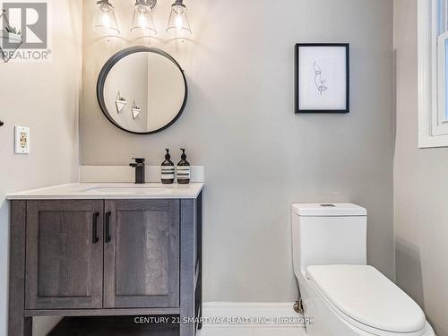 195 Romain Crescent, Oakville, ON - Indoor Photo Showing Bathroom