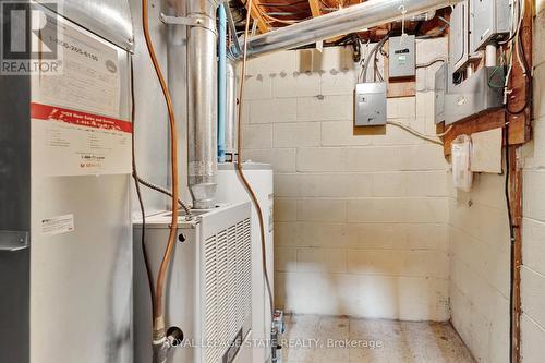 8365 Twenty Road, Hamilton, ON - Indoor Photo Showing Basement