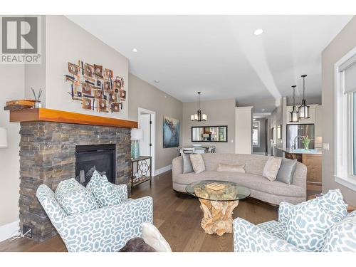 4000 Trails Place Unit# 141, Peachland, BC - Indoor Photo Showing Living Room With Fireplace