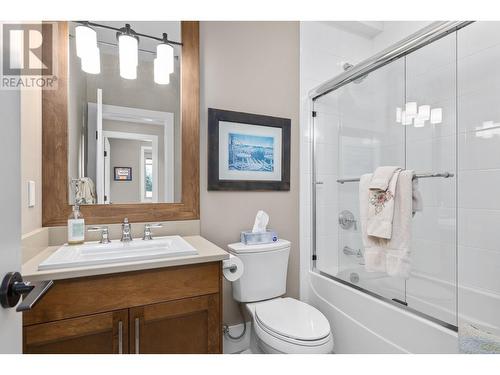 4000 Trails Place Unit# 141, Peachland, BC - Indoor Photo Showing Bathroom