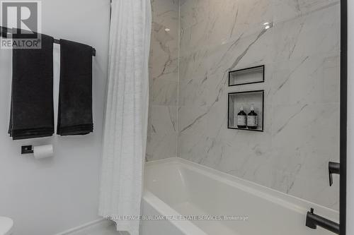 119 Duncombe Road, Norfolk, ON - Indoor Photo Showing Bathroom