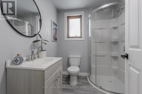 119 Duncombe Road, Norfolk, ON - Indoor Photo Showing Bathroom