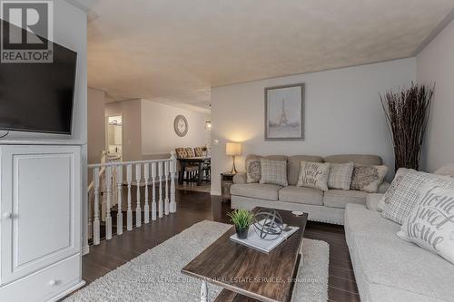 119 Duncombe Road, Norfolk, ON - Indoor Photo Showing Living Room