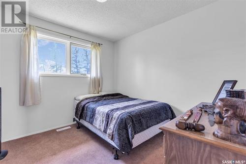 110 Elgin Street, Viscount, SK - Indoor Photo Showing Bedroom